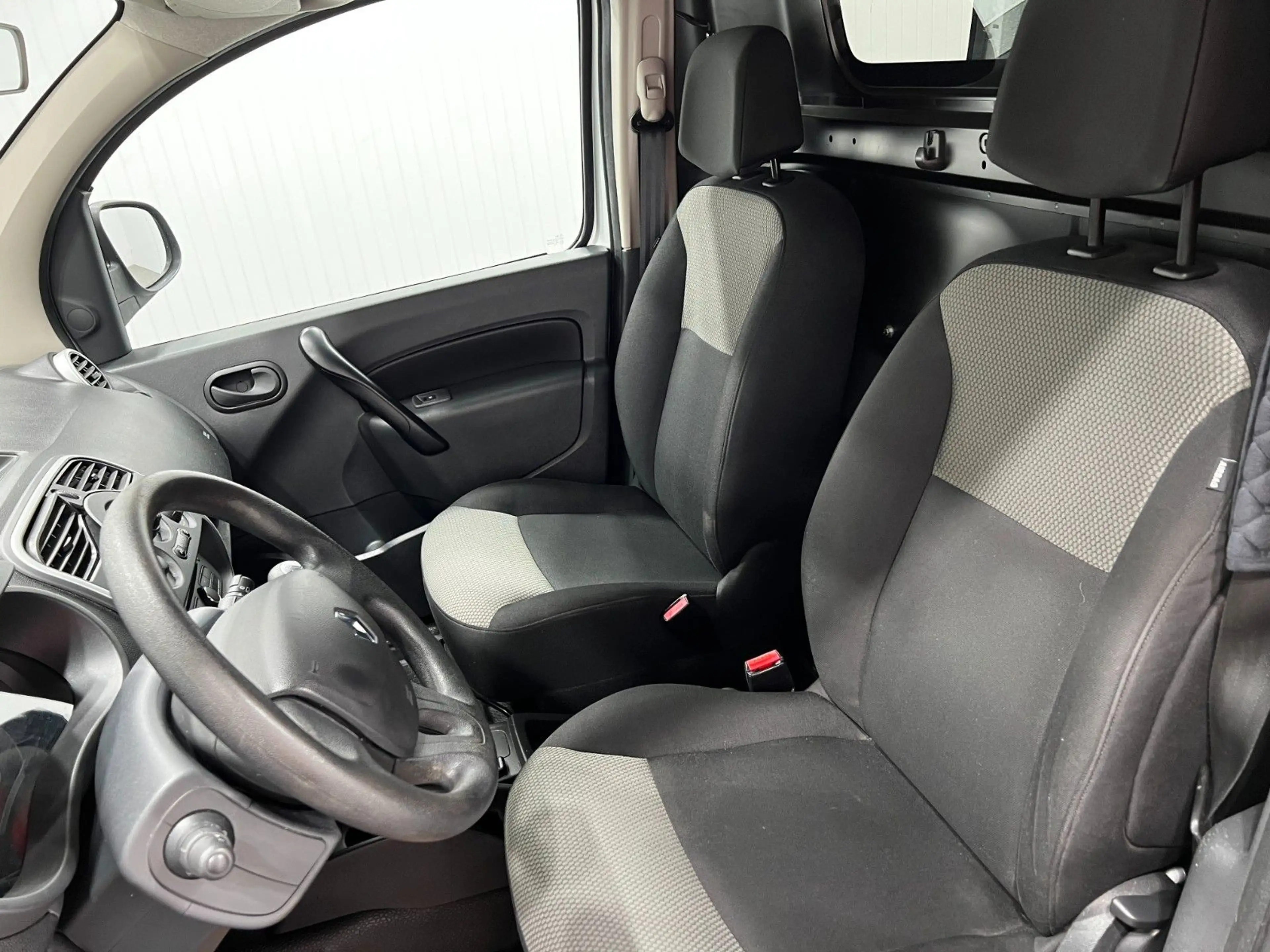 Renault Kangoo KANGOO RAPID 1.5 dCi 110 FAP |81kW|126tKM|ZR:NEU — photo 9