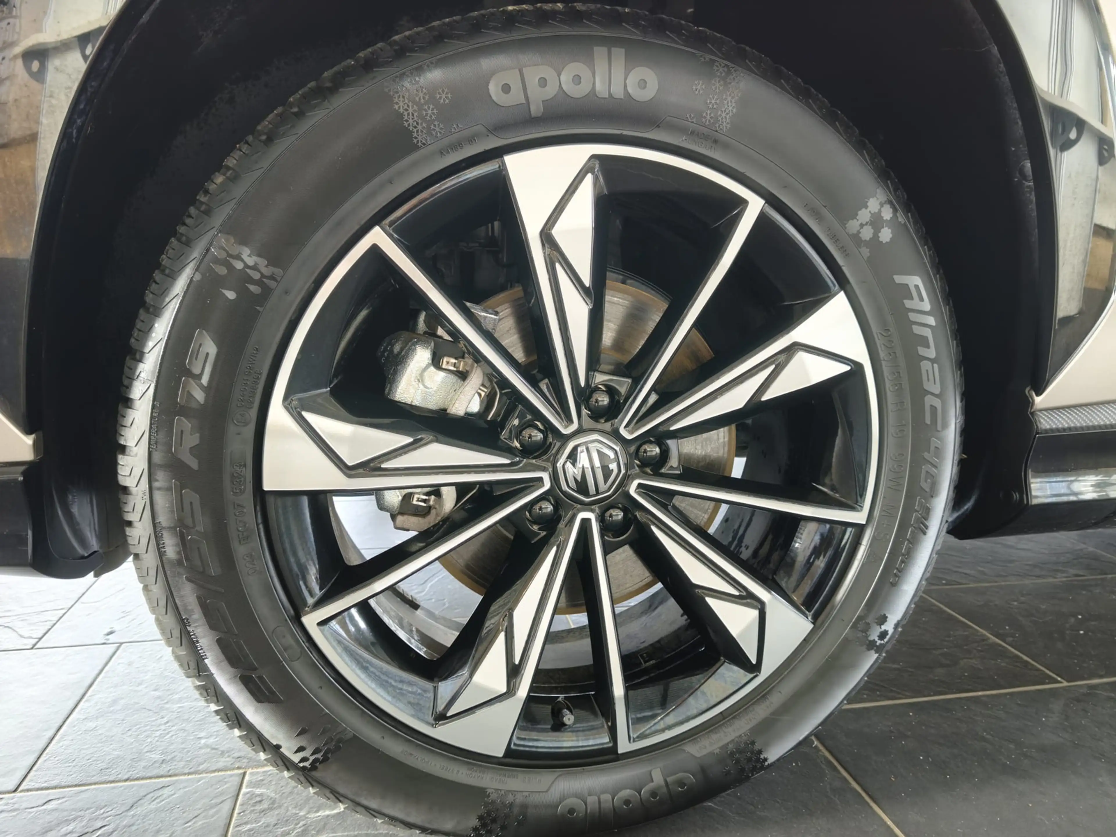 MG HS 1.5 T GDI 125 kW Luxury Aut./LED/LEDER/|360° — photo 15
