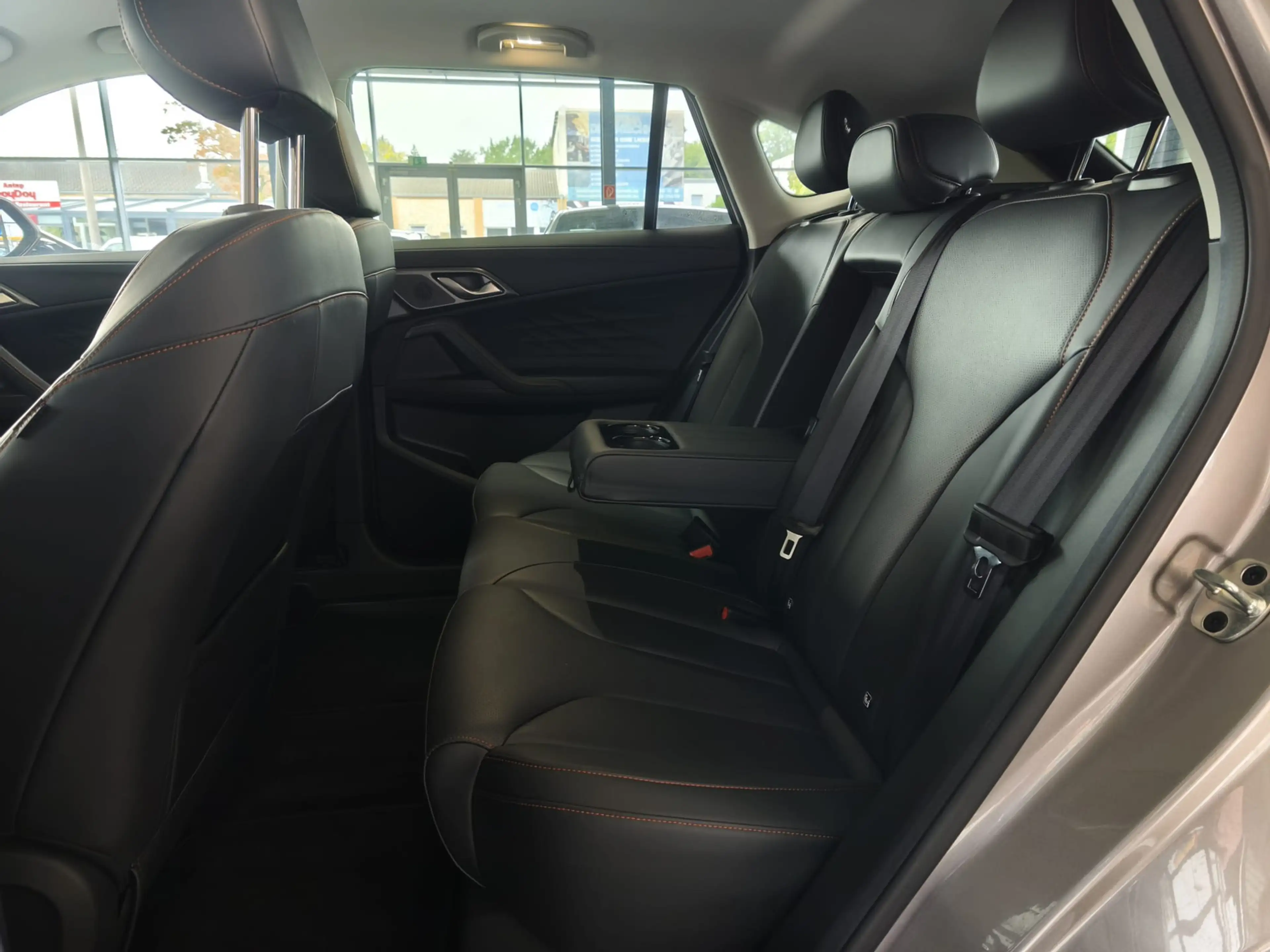 MG HS 1.5 T GDI 125 kW Luxury Aut./LED/LEDER/|360° — photo 14