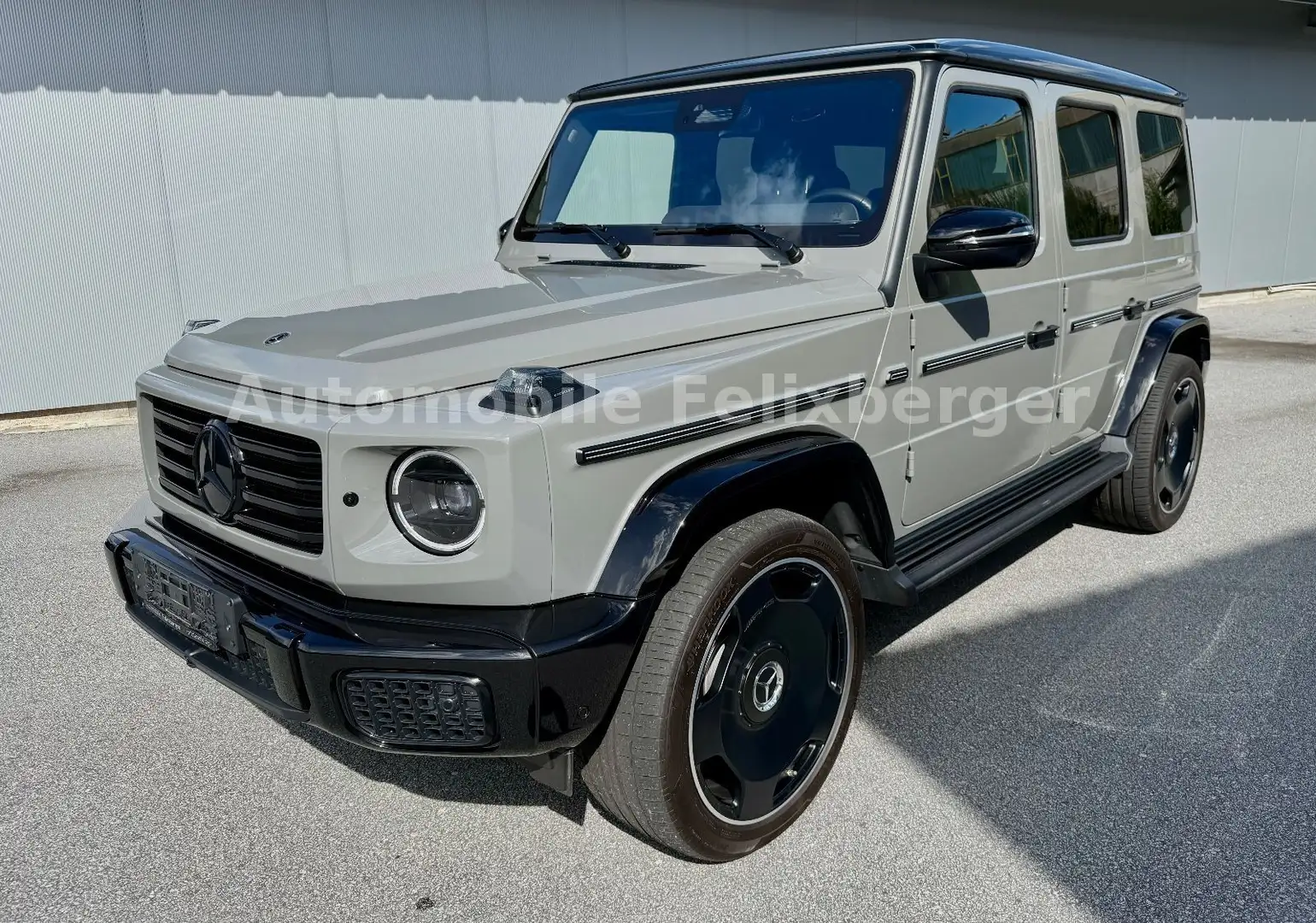 Mercedes-Benz G 450 d NEW Modell AMG Exclusive Night I II Manuf Gris - 2