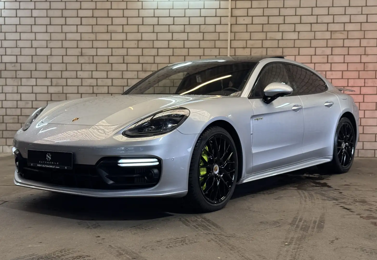 Porsche Panamera Turbo S E-Hybrid Sport Design*Pano*360 Silber - 1