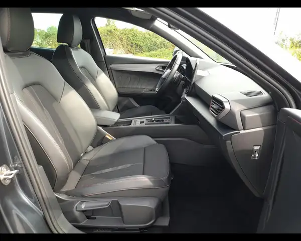 Cupra Leon view 14