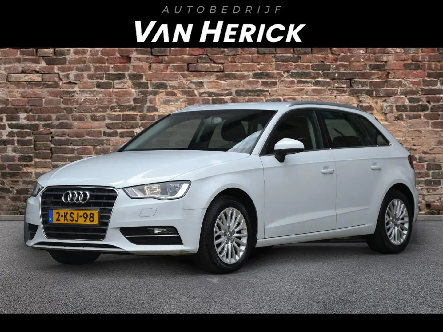 Audi A3 Sportback 1.4 TFSI Ambiente Pro Line | Automaat | Wit - 1