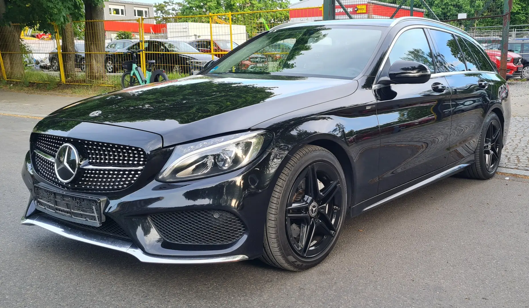 Mercedes-Benz C 220 C 220 T BlueTec  AMG Schwarz - 1