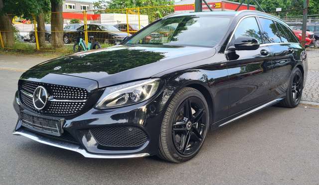 Imagine Mercedes-Benz C 220 C 220 T BlueTec  AMG