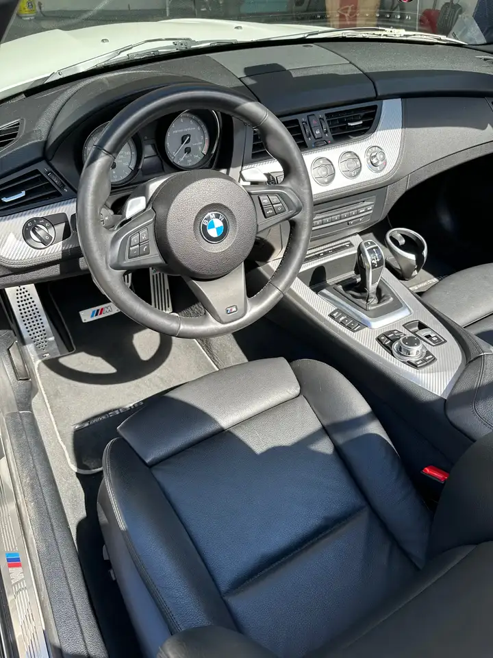 BMW Z4 снимка BMW Z4