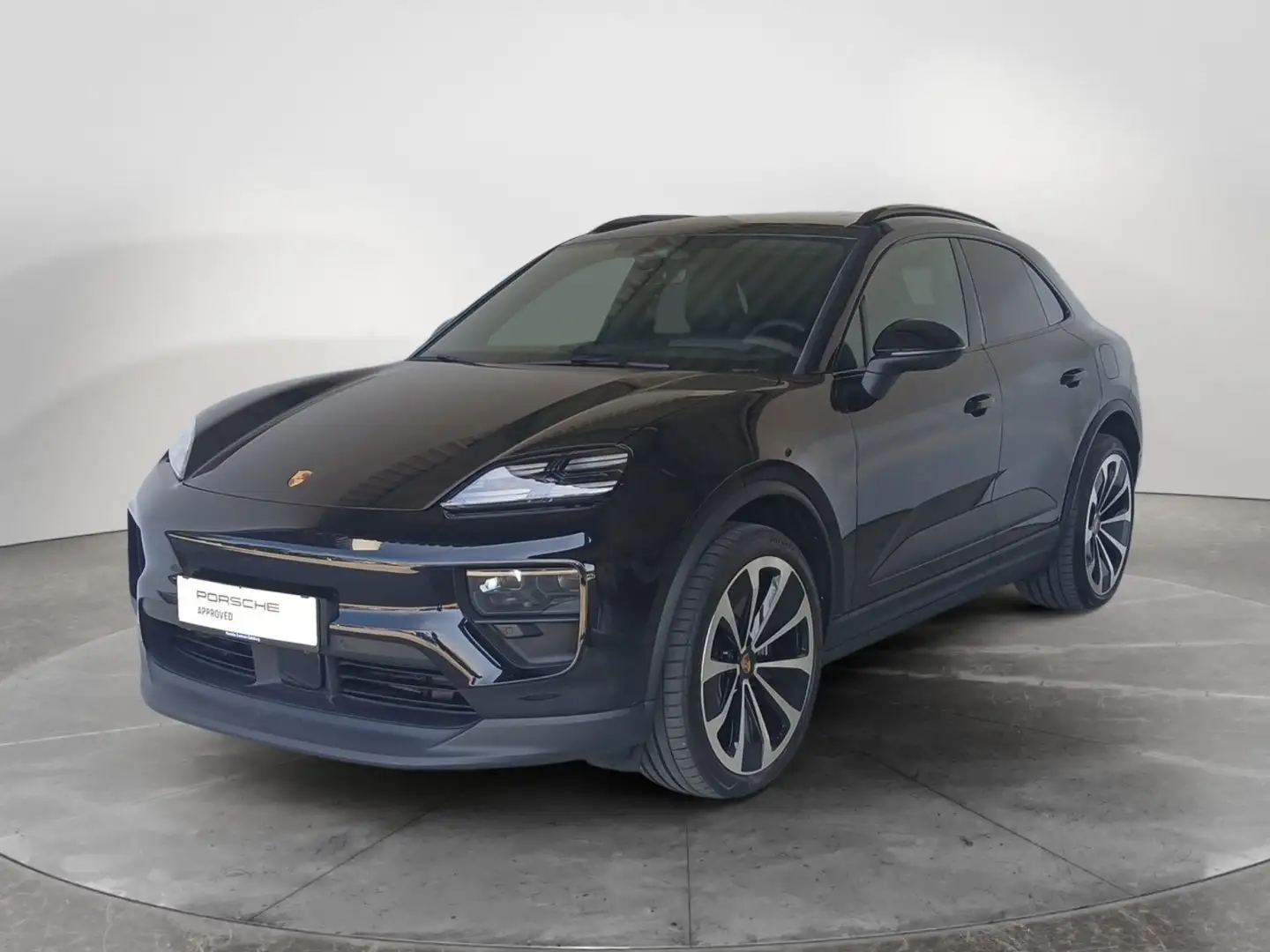 Porsche Macan 4 Schwarz - 1