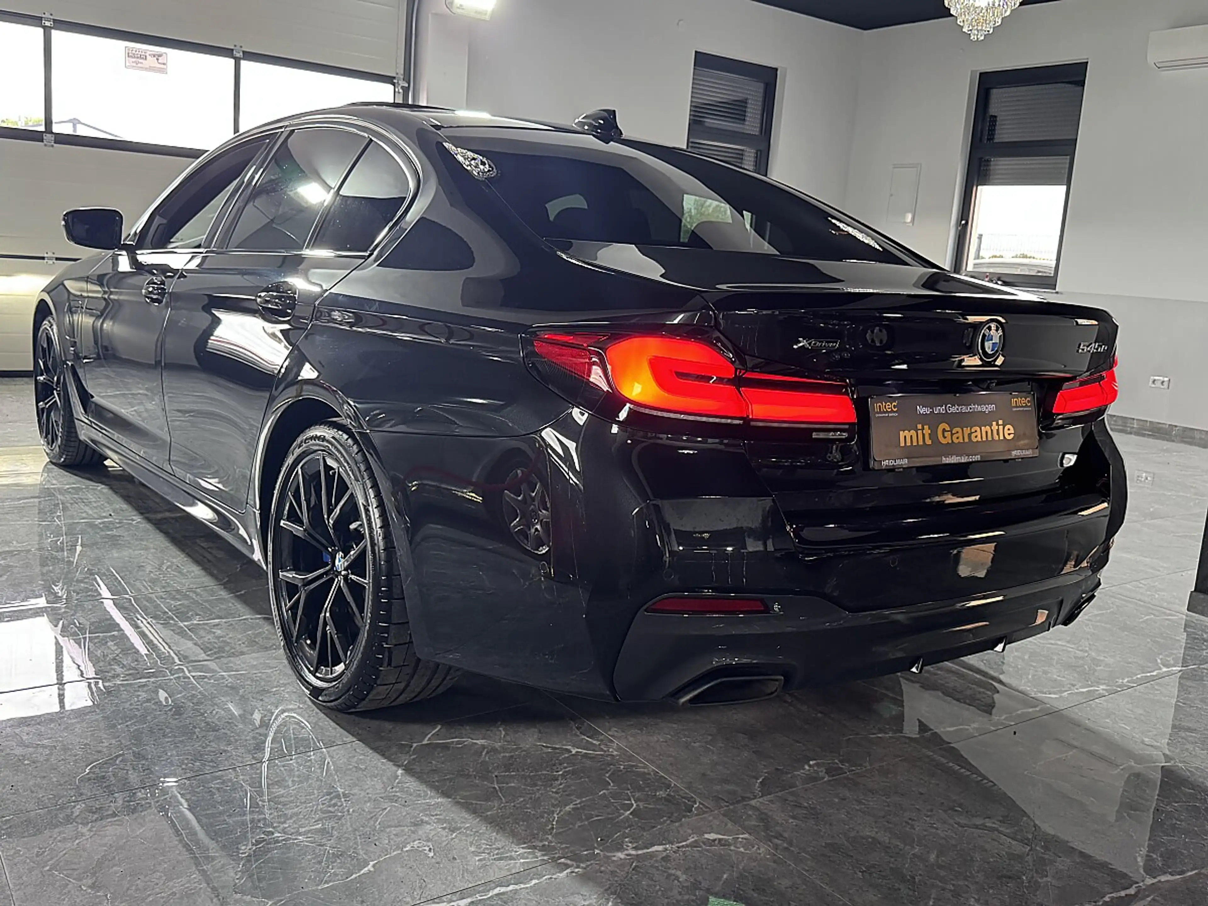 BMW 545 e G30 M xDrive Aut.*1.BESITZ*FACELIFT* — photo 9