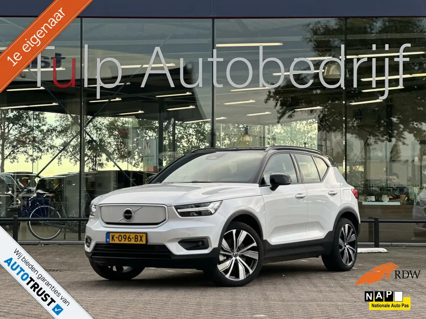 Volvo XC40 Recharge P8 AWD R-Design Harman/Kardon Wit - 1