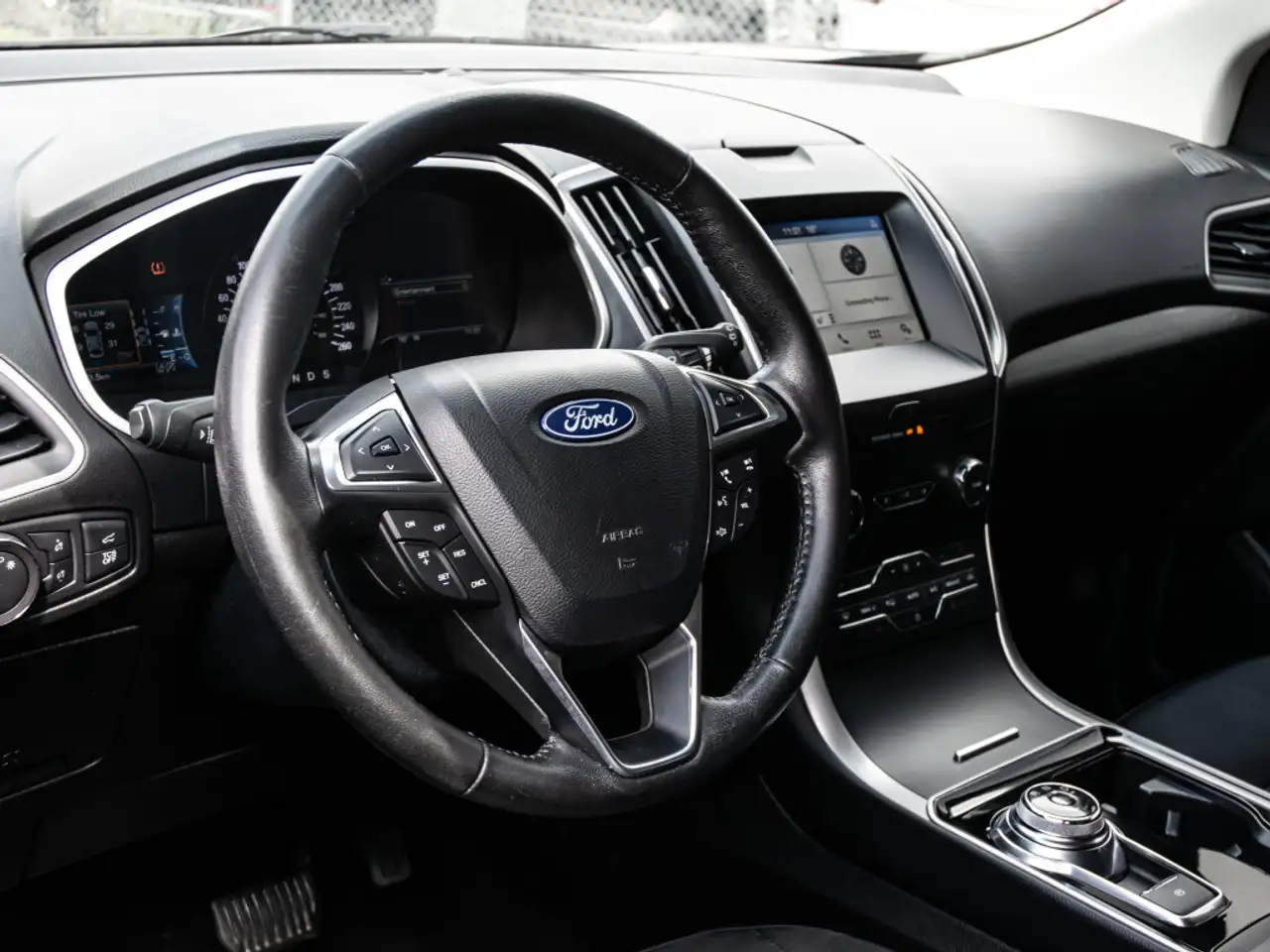 Ford Edge снимка Ford Edge