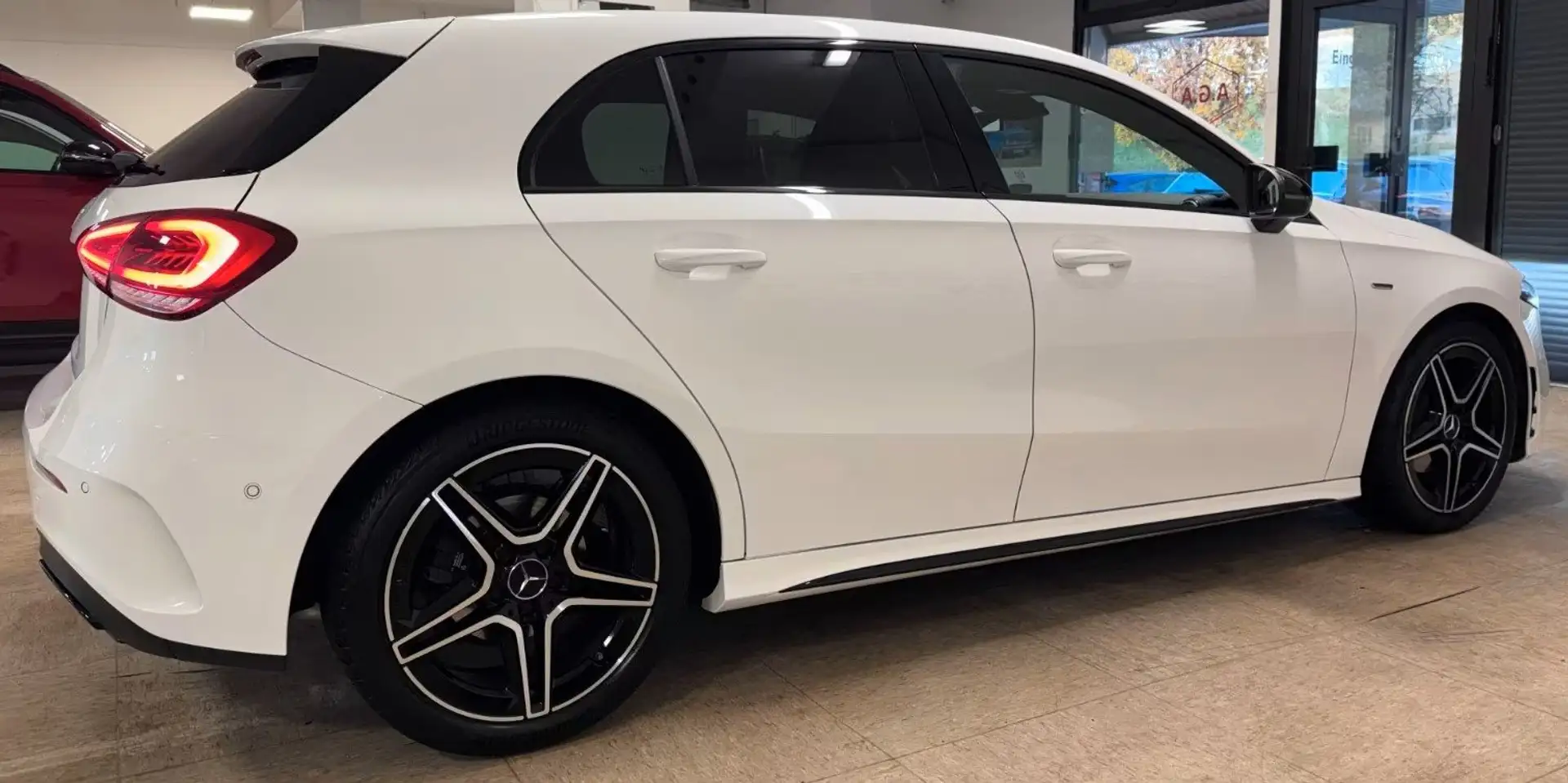 Mercedes-Benz A 180 A 180 AMG auto KAMERA LED Bianco - 2