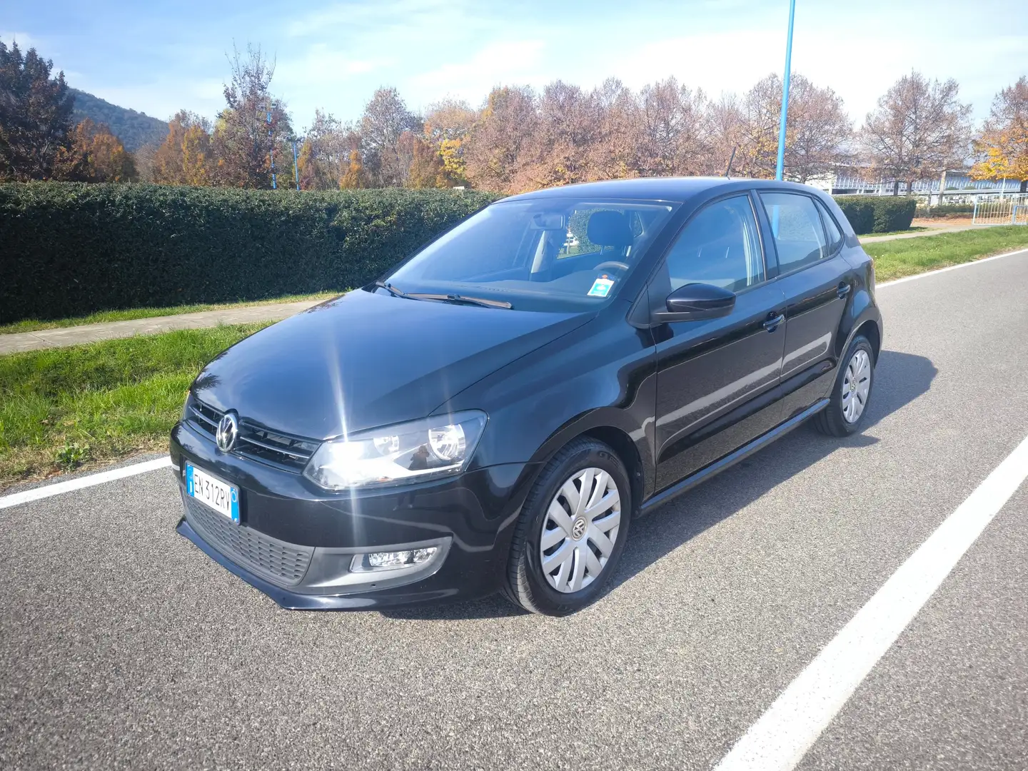 Volkswagen Polo VOLKSWAGEN POLO 1,2 TDI- 120000KM- OK NEOPATENTATI Nero - 2