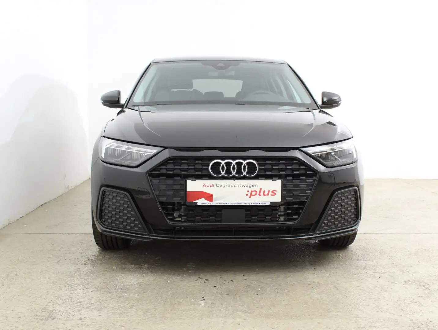 Audi A1 30 TFSI intense Schwarz - 2