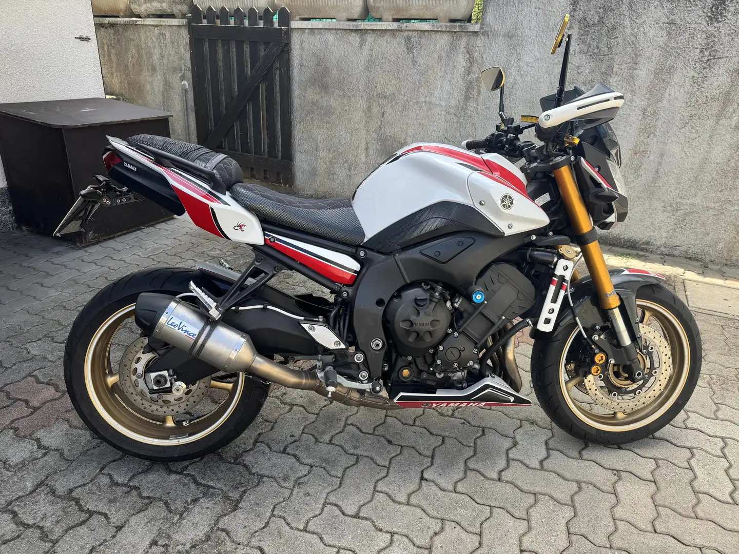 Yamaha FZ 8 Білий - 1