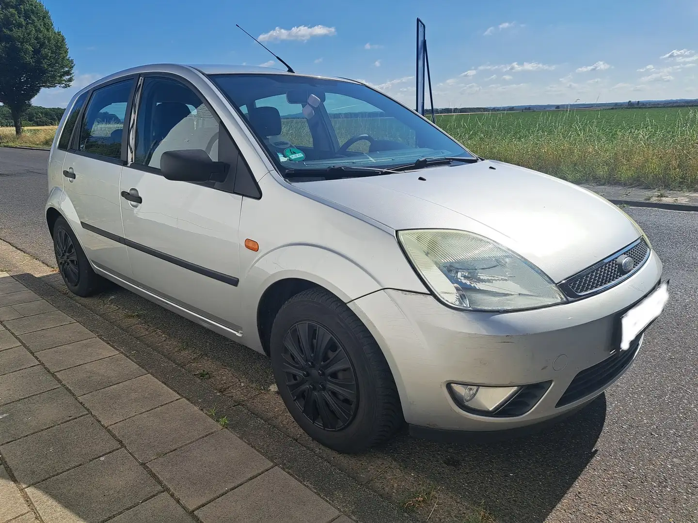 Ford Fiesta Fiesta 1.3 Ghia Argent - 1