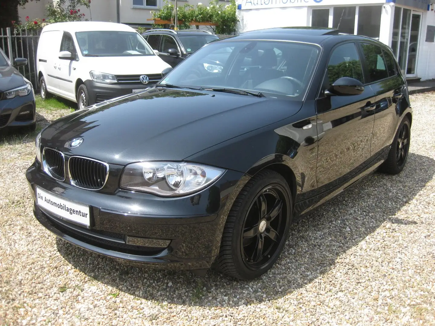 BMW 118 i/1.Hd./47TKM/Klimaautomatik/18Zoll/PDC/TOP Noir - 1
