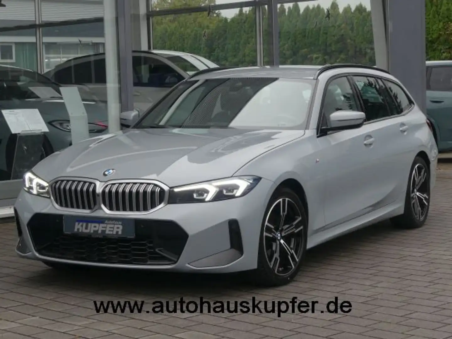 BMW 320 i Tour M Sportpak. Leder°360°Headup+von BMW Grigio - 1