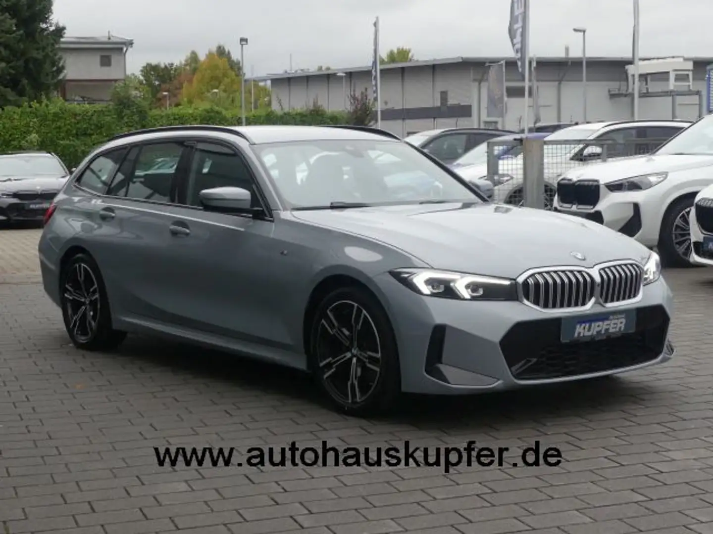 BMW 320 i Tour M Sportpak. Leder°360°Headup+von BMW Grigio - 2