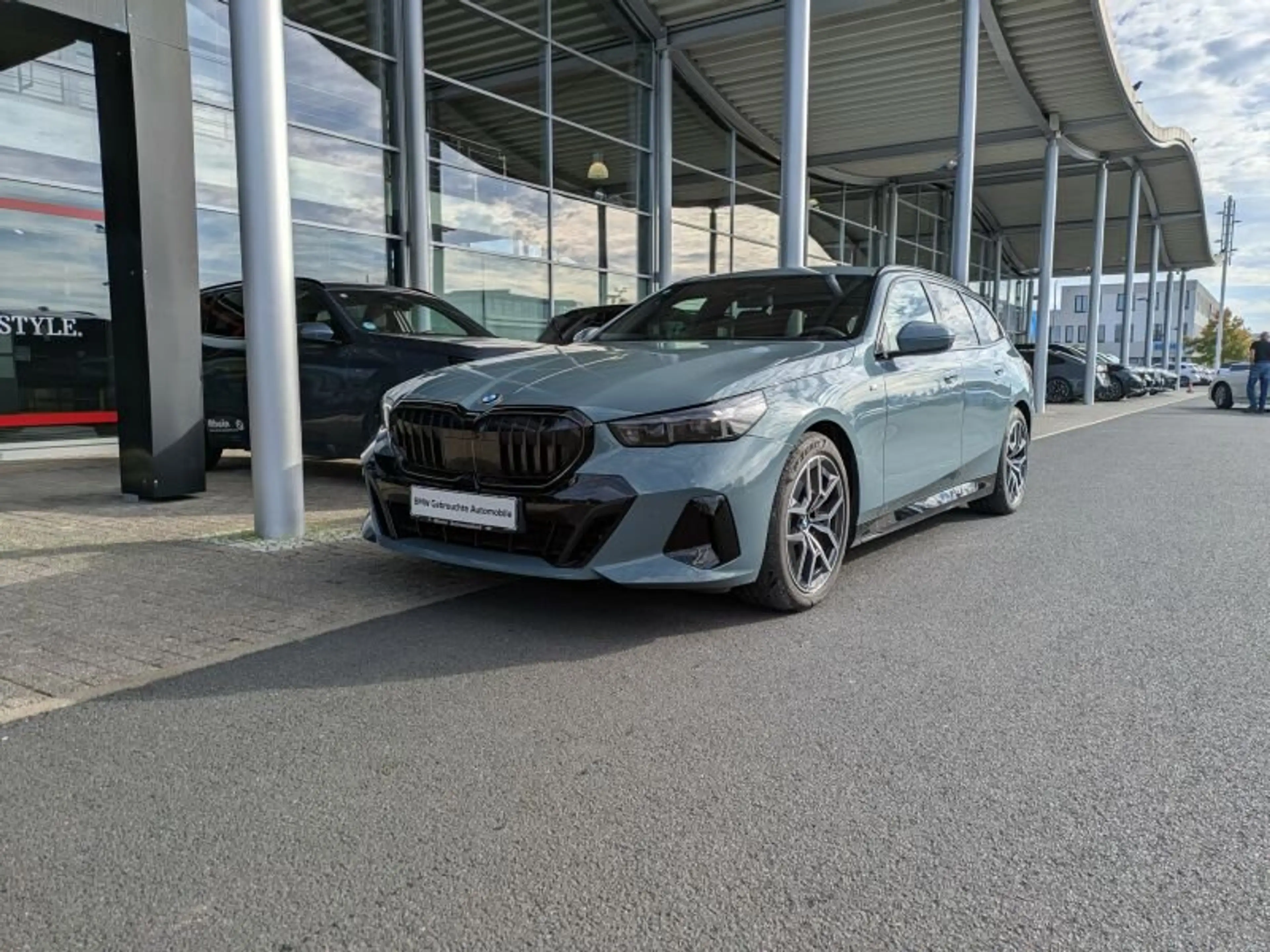 BMW 540 d xDrive Tour. M Sport LiveCockpit. AHK. H&K. — photo 2