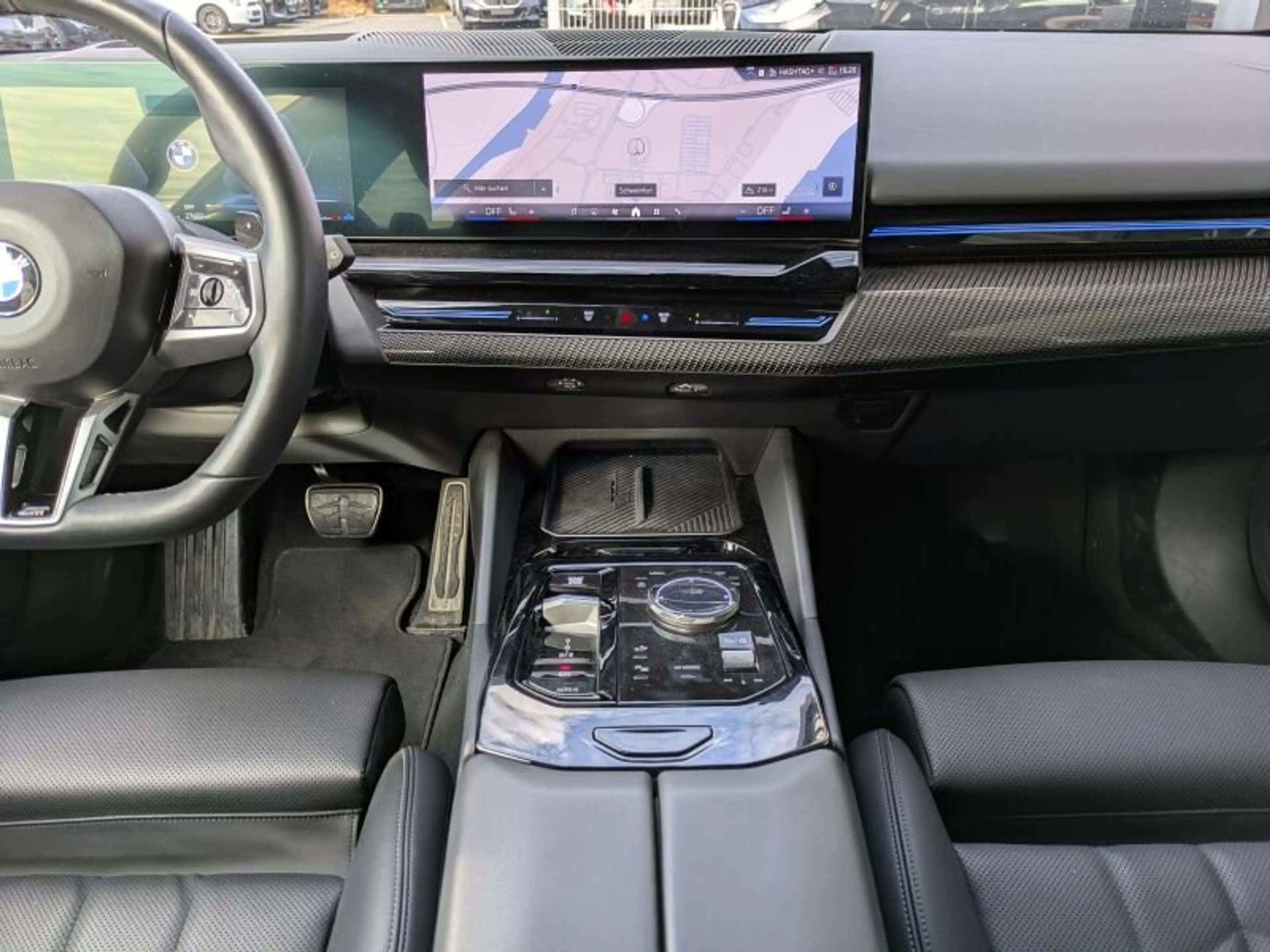 BMW 540 d xDrive Tour. M Sport LiveCockpit. AHK. H&K. — photo 11