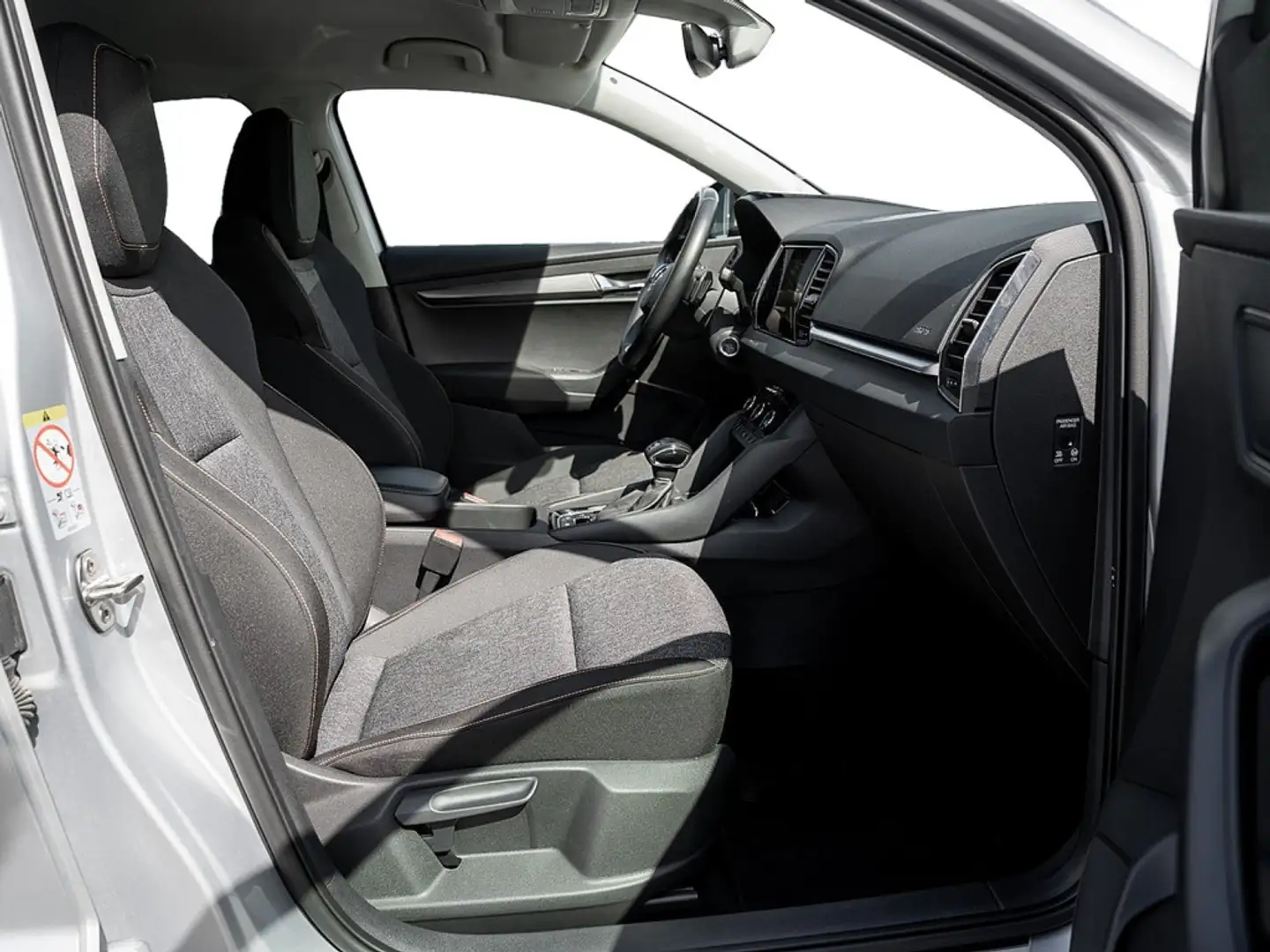 Skoda Karoq 2.0 TDI Clever 4x4 DSG AHK Navi Kamera Argintiu - 2
