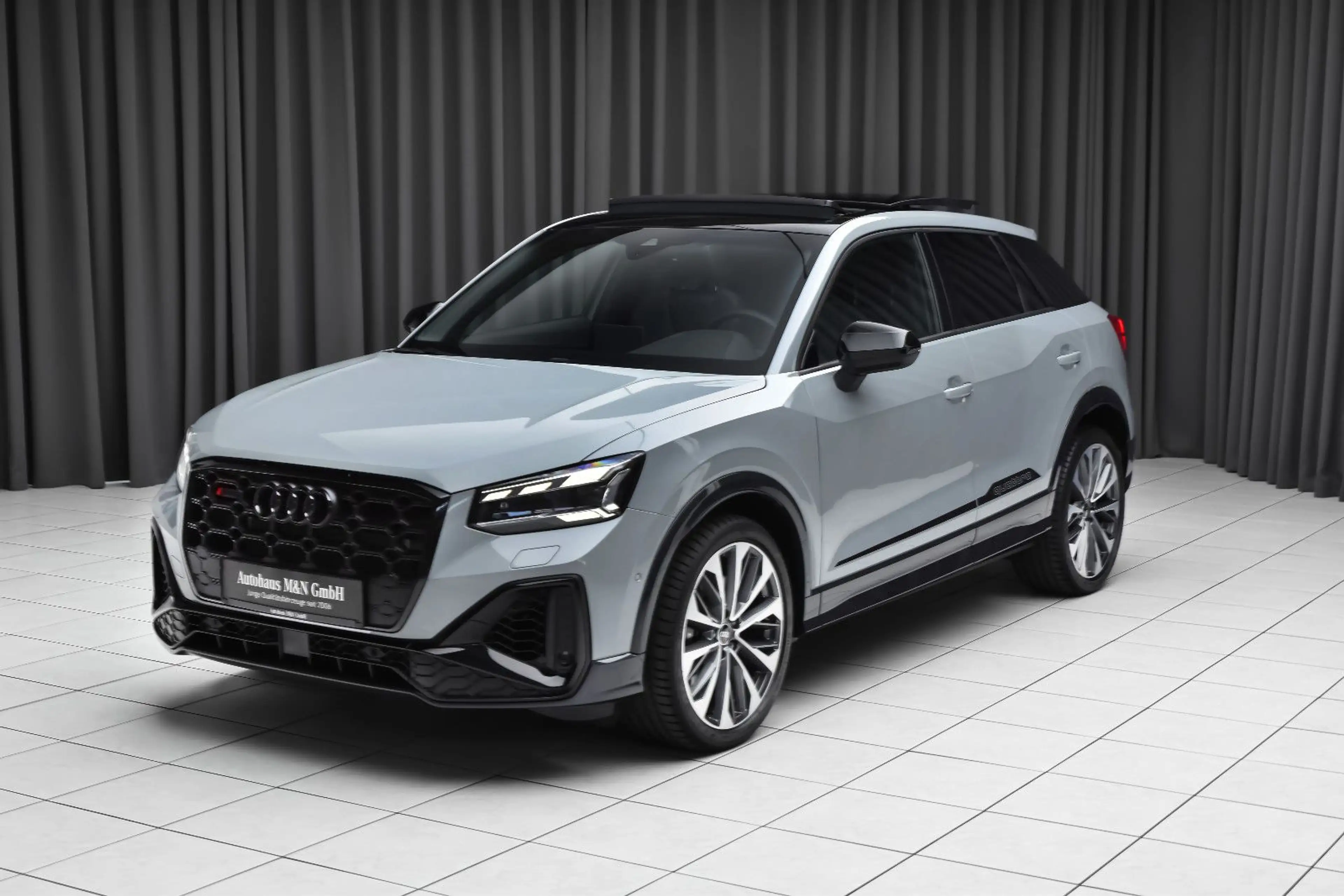 Audi SQ2 2.0 TFSI quatt. *ACC* Pano* Sonox* Matrix* — photo 7