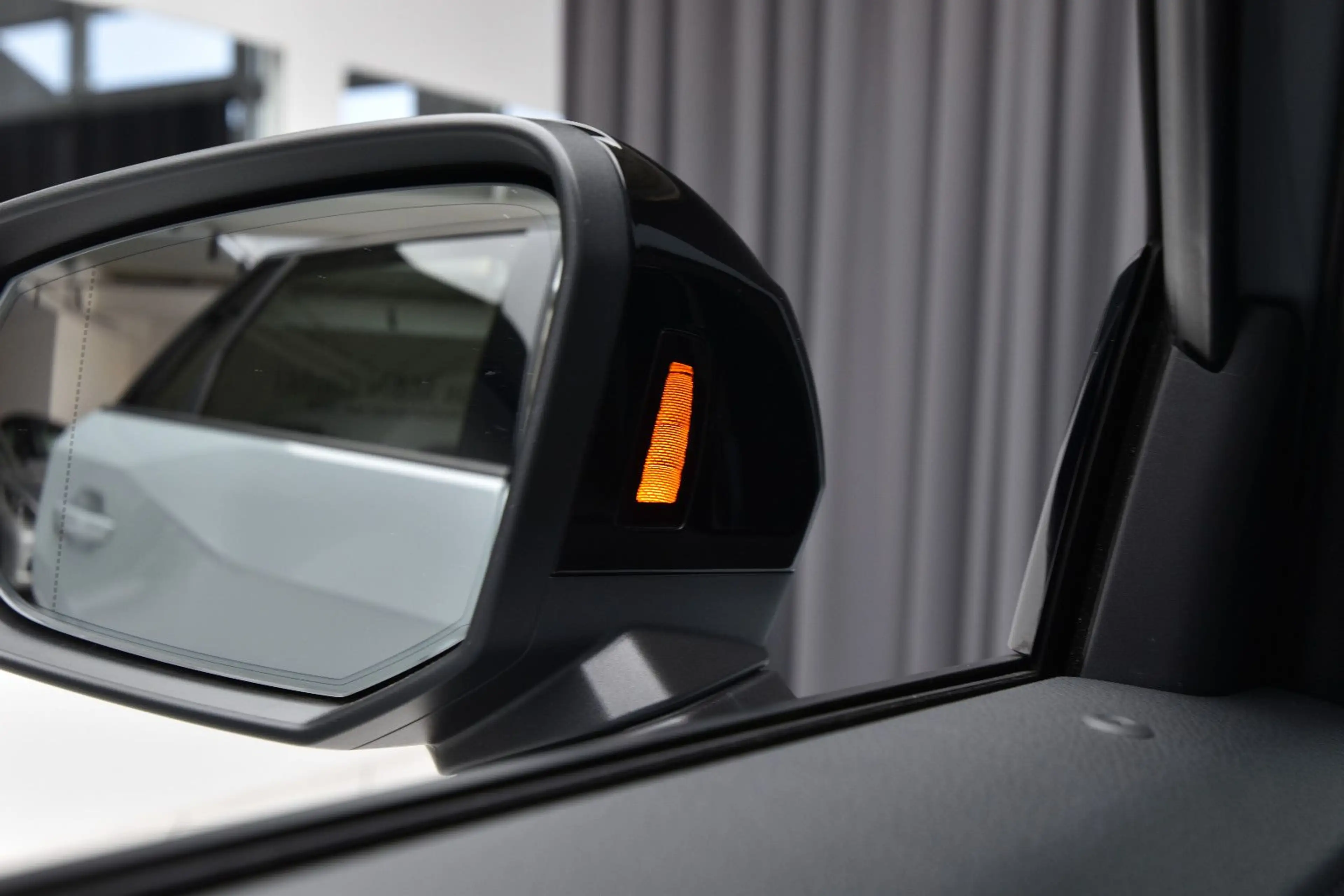 Audi SQ2 2.0 TFSI quatt. *ACC* Pano* Sonox* Matrix* — photo 10