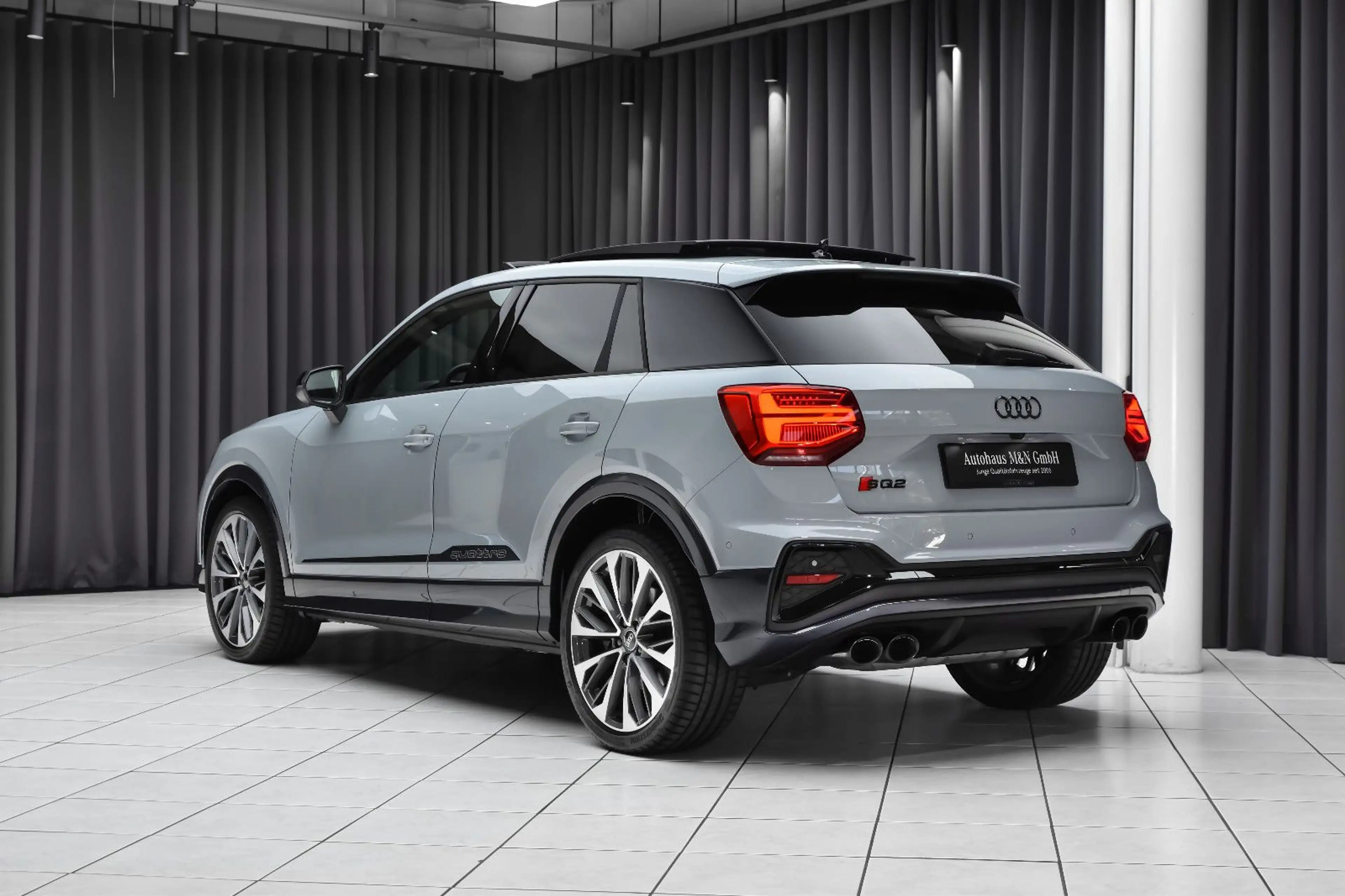 Audi SQ2 2.0 TFSI quatt. *ACC* Pano* Sonox* Matrix* — photo 14
