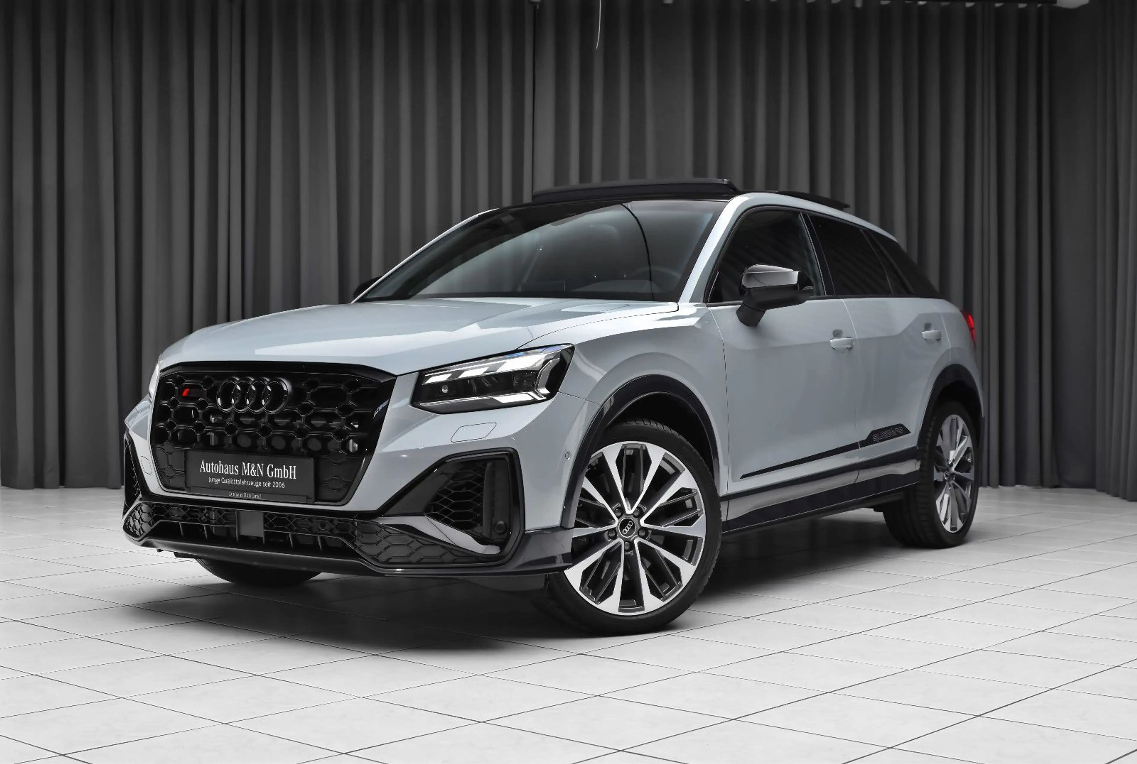 Audi SQ2 2.0 TFSI quatt. *ACC* Pano* Sonox* Matrix* — photo 3