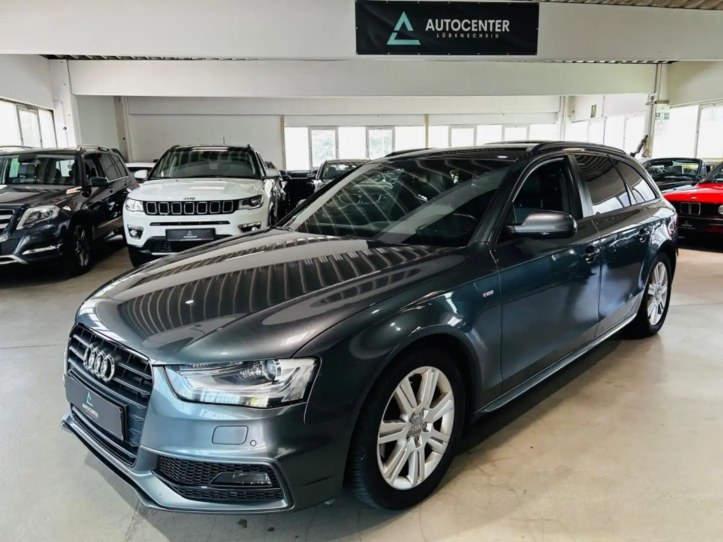 Audi A4 Avant S-line Sportpaketplus *3x S-Line*Xenon* Grau - 1