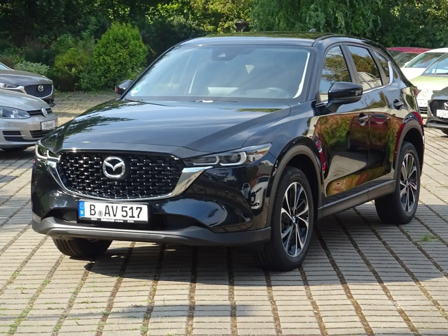 Mazda CX-5 2.5L SKYACTIV G 194 6AT FWD ADVANTAGE Schwarz - 2