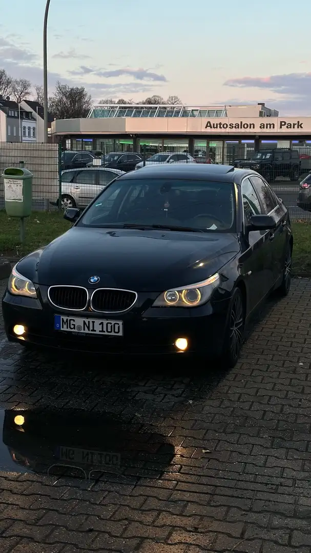 BMW 520 520d Zwart - 1