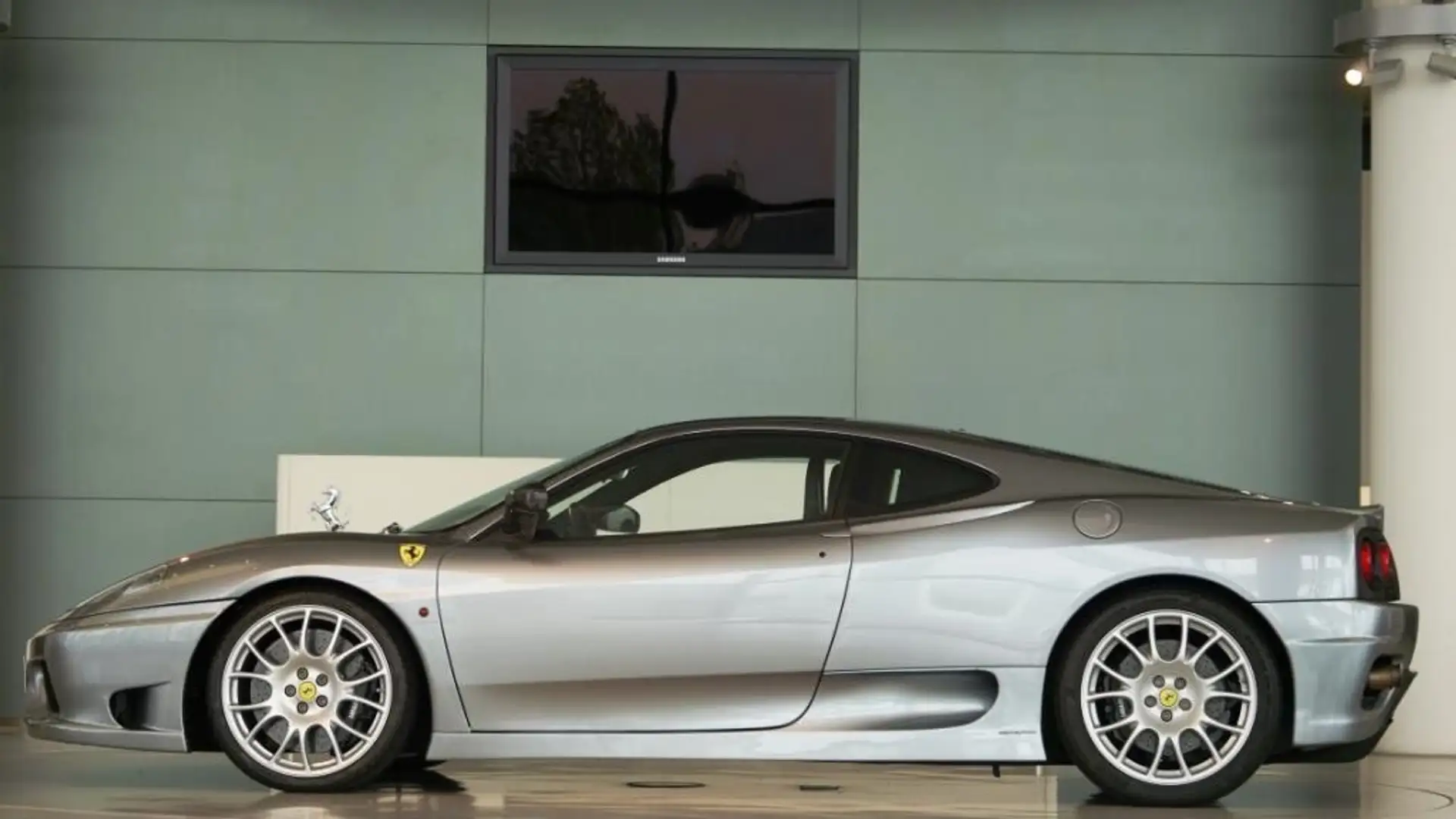 Ferrari 360 CHALLENGE STRADALE Sammlerfahrzeug II FULL CARBON Silber - 2