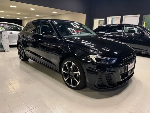Audi A1 view 2