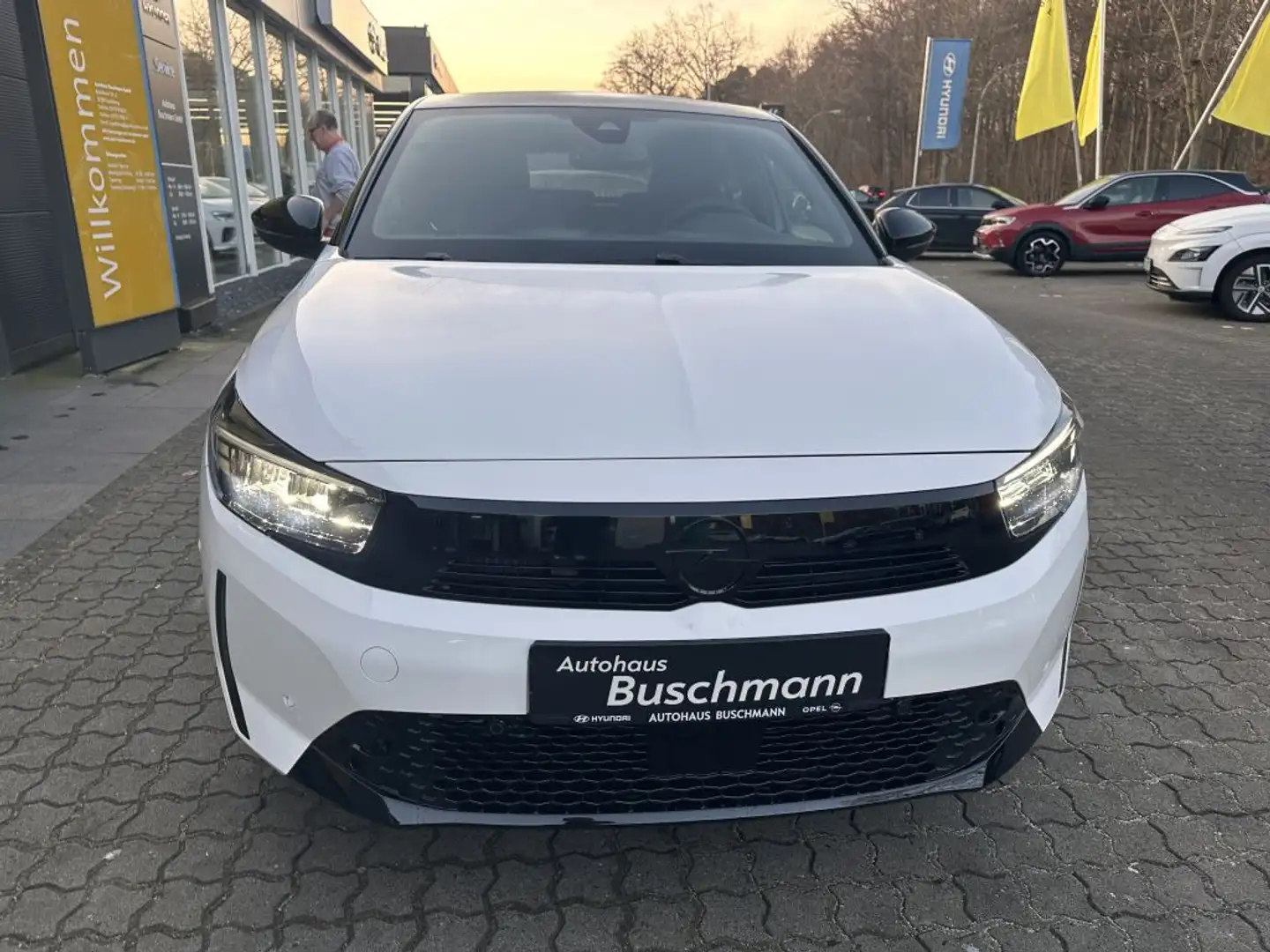 Opel Corsa 1.2 Turbo Hybrid 48 V GS Blanc - 2