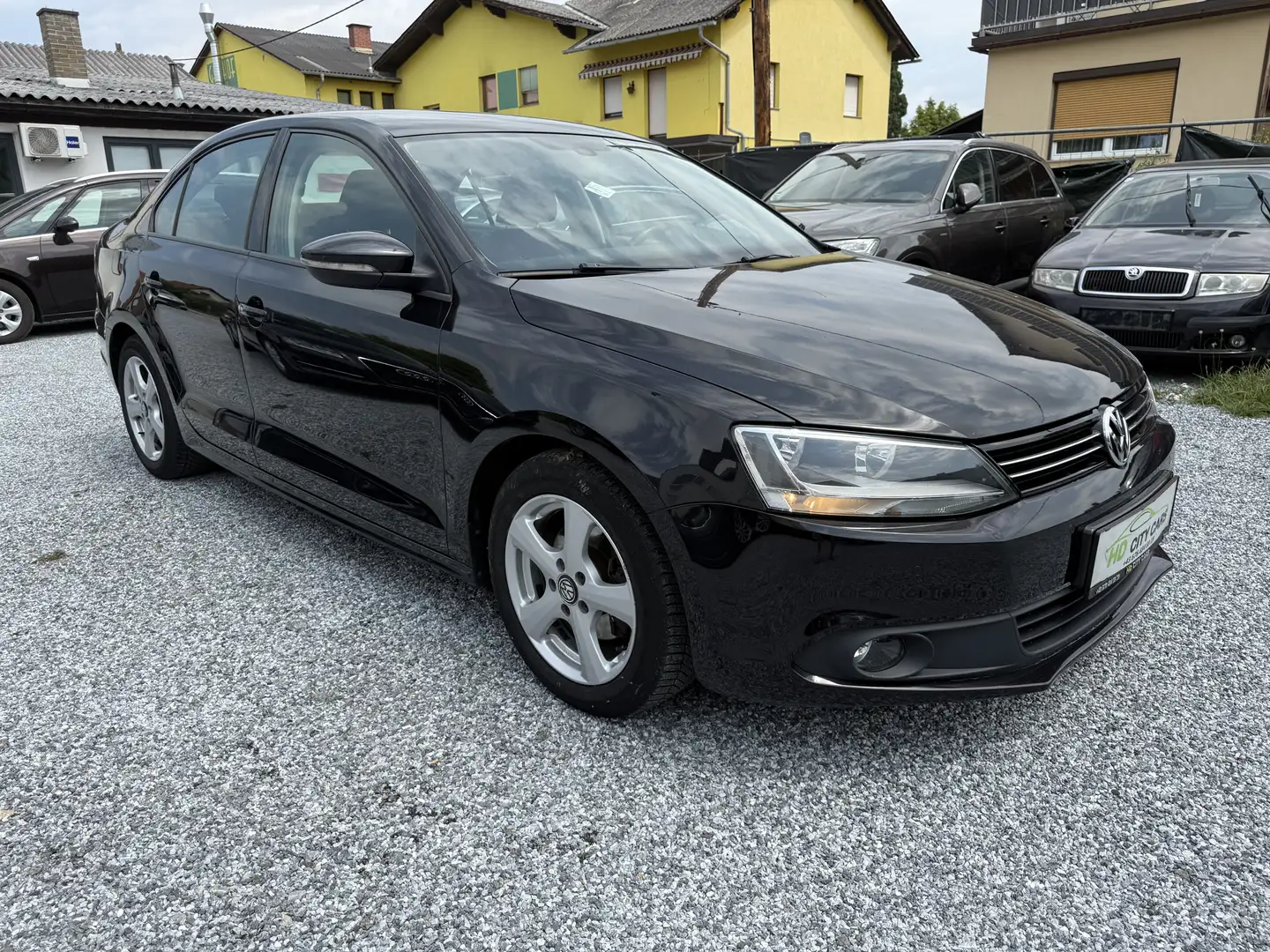 Volkswagen Jetta Comfortline 1,6 TDI DPF ERSBESITZ/ KEIN ROST!!! - 1