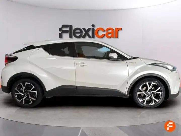 Toyota C-HR 2019, foto 3