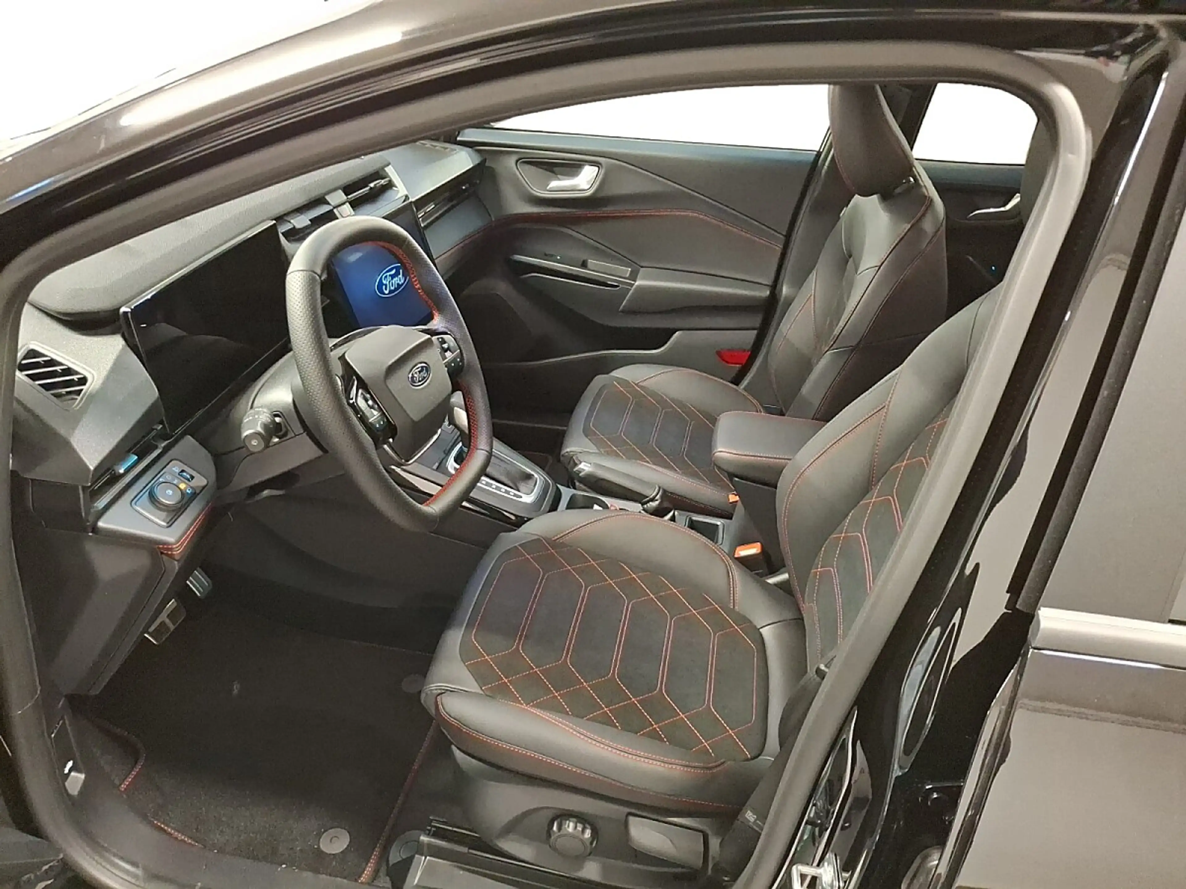 Ford Puma 1,0 EcoBoost Hybrid ST-Line X Aut. — photo 9