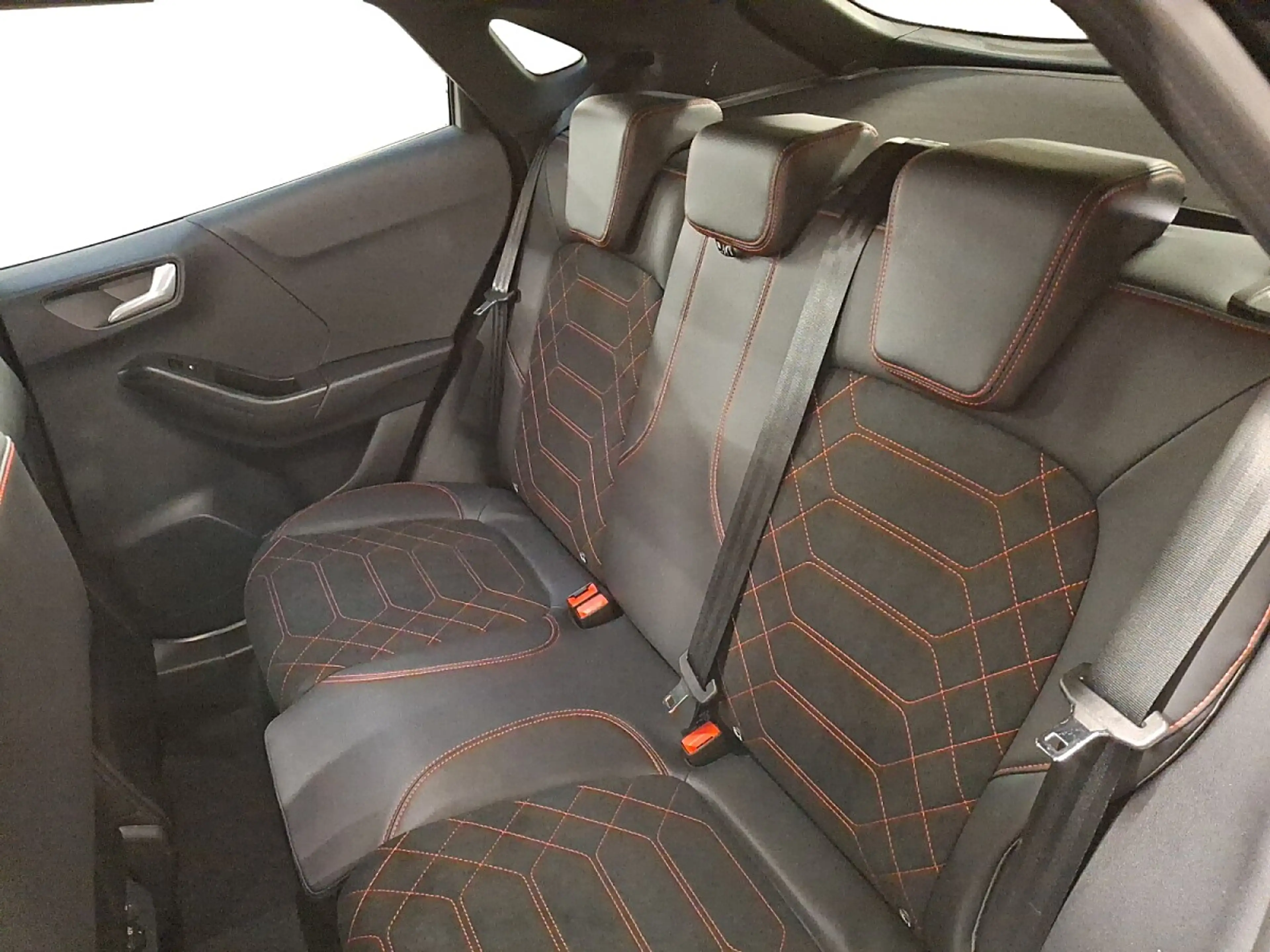 Ford Puma 1,0 EcoBoost Hybrid ST-Line X Aut. — photo 13