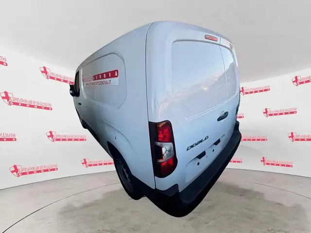 Fiat Doblo view 4