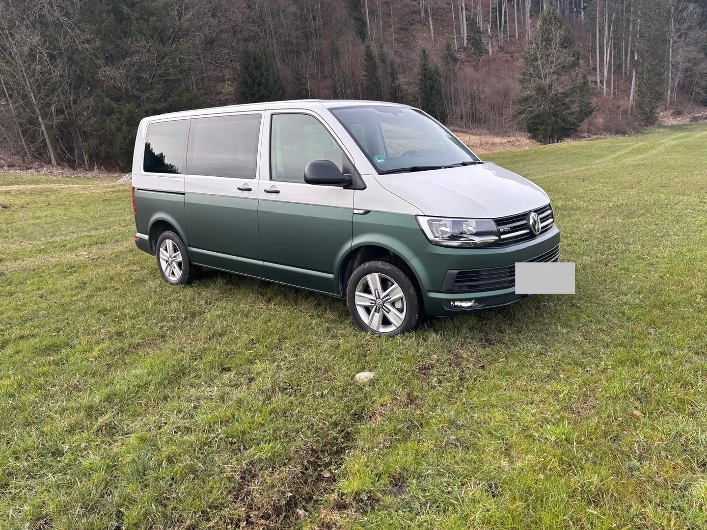 Volkswagen T6 Multivan 4MOTION, Standheizung, AHK, Dachzelt + Träger Weiß - 2