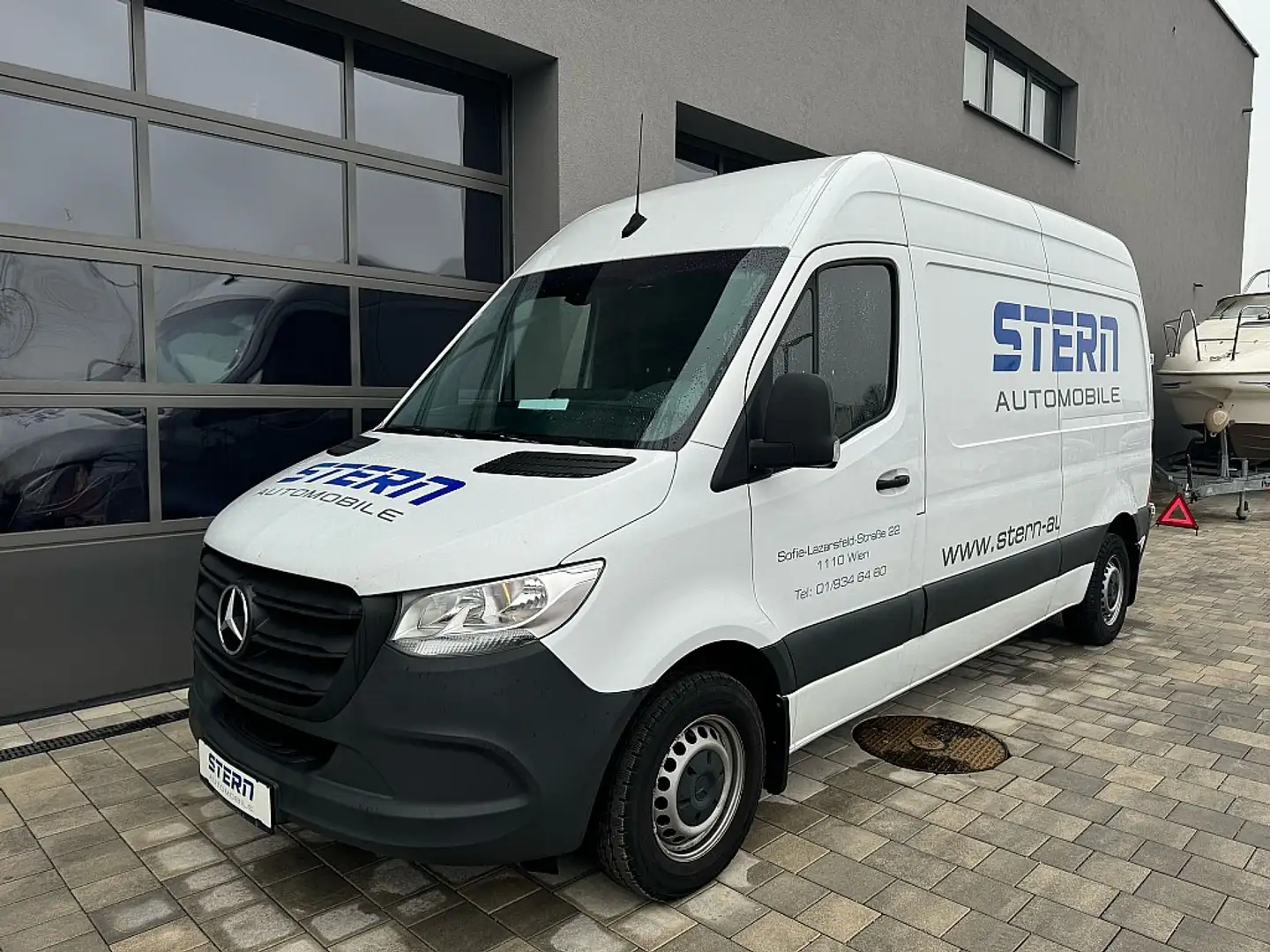 Mercedes-Benz Sprinter Sprinter Front 211 CDI 3,0t / 3.924 mm Worker Weiß - 1