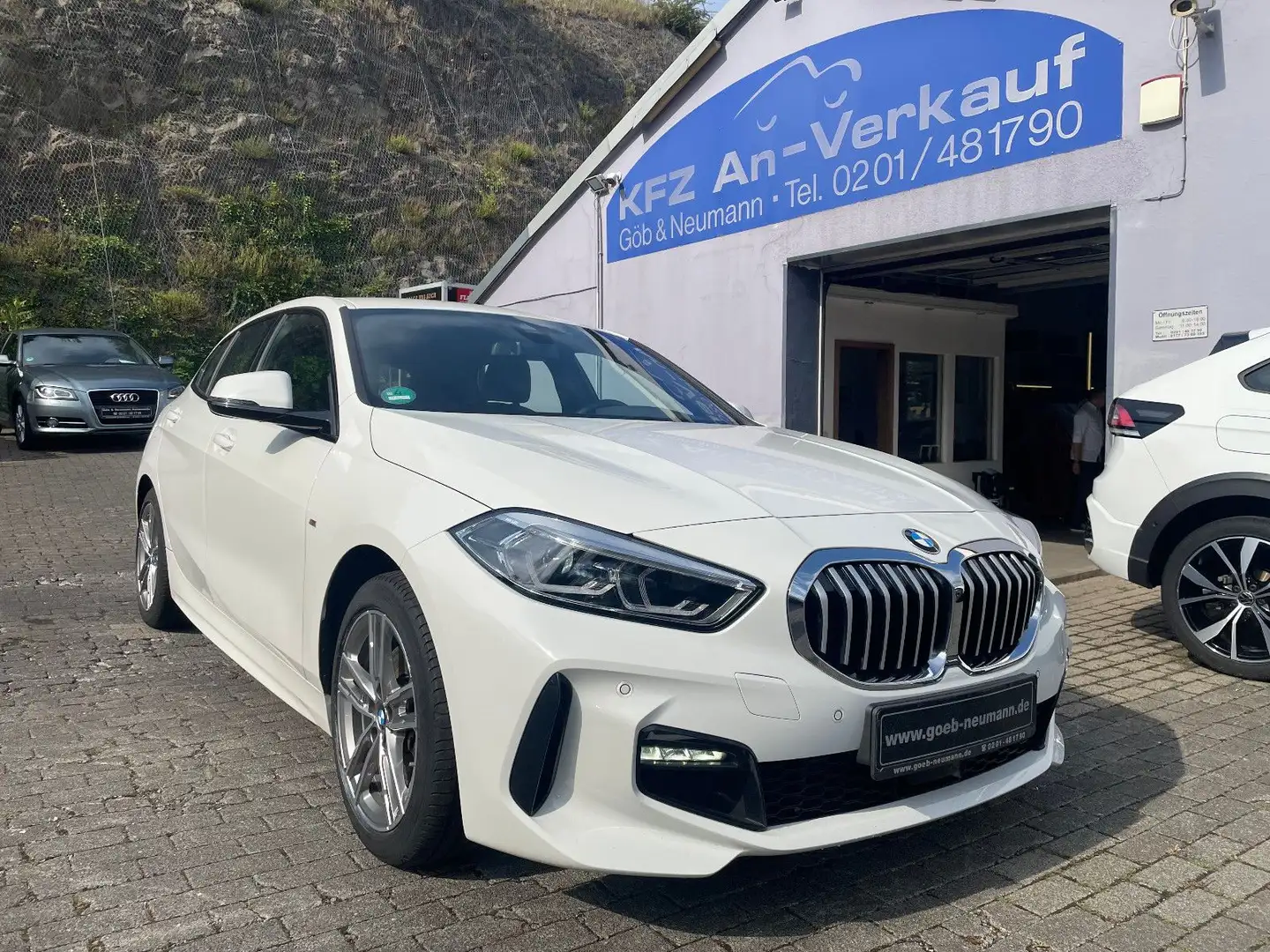 BMW 118 i M Sport Navi LED DAB Weiß - 1