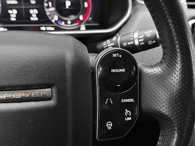 Land Rover Range Rover Sport view 12