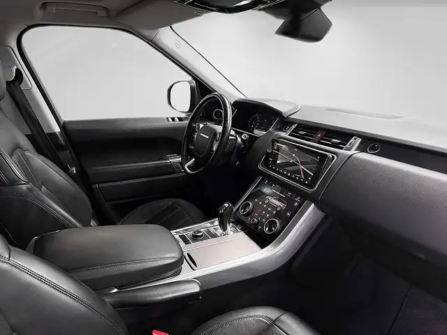 Land Rover Range Rover Sport view 8
