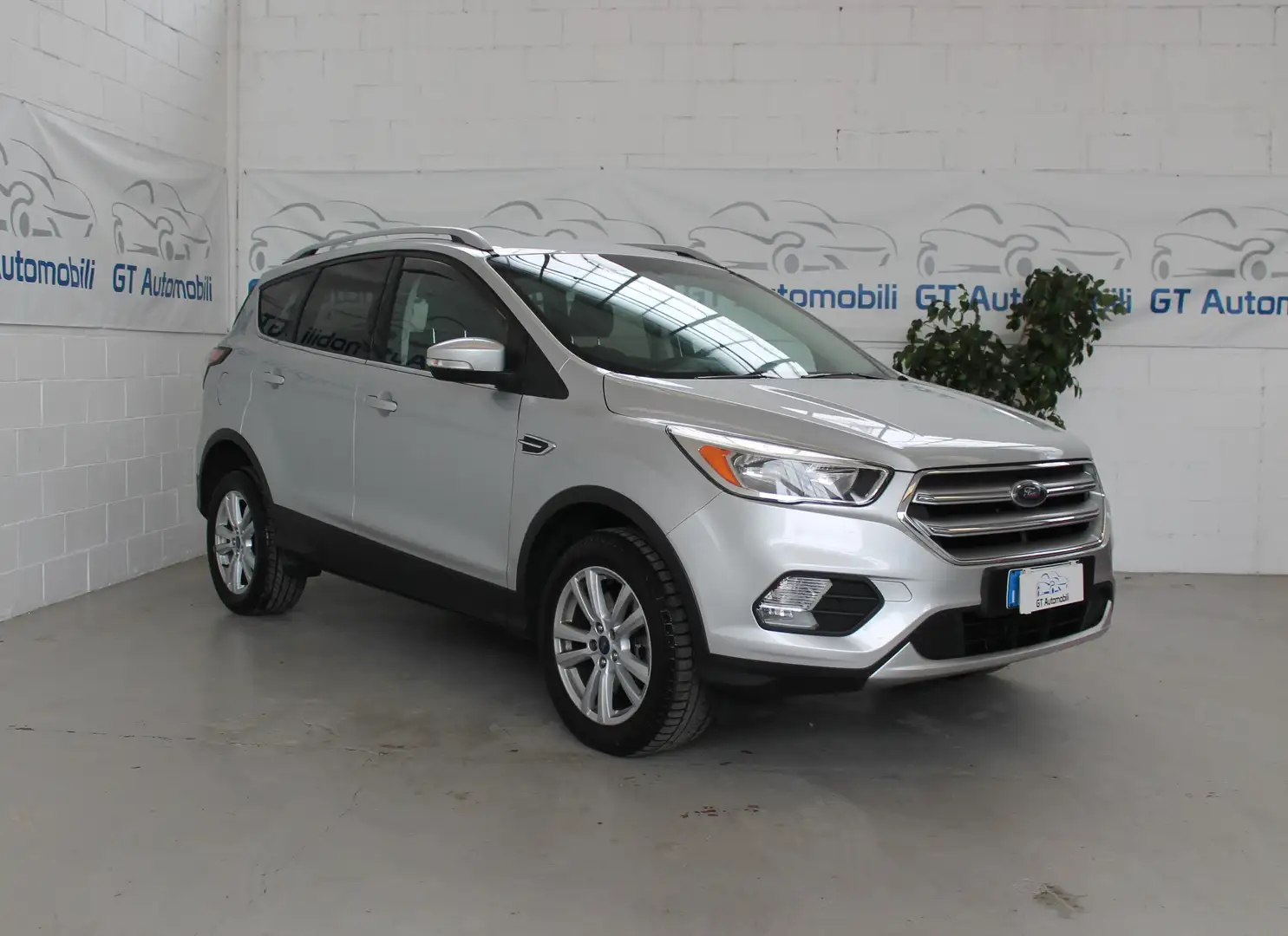 Ford Kuga 1.5 TDCI 120 CV S&S 2WD EURO6B Zilver - 1