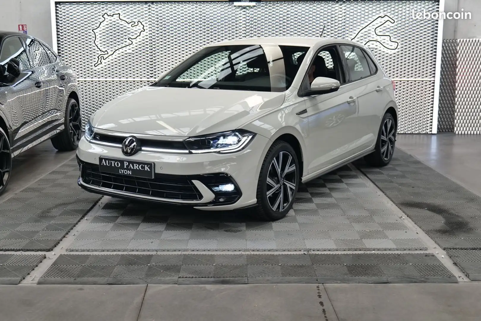 Volkswagen Polo 1.0 tsi 95 bvm5 r-line virtual cockpit camera de r Gris - 1