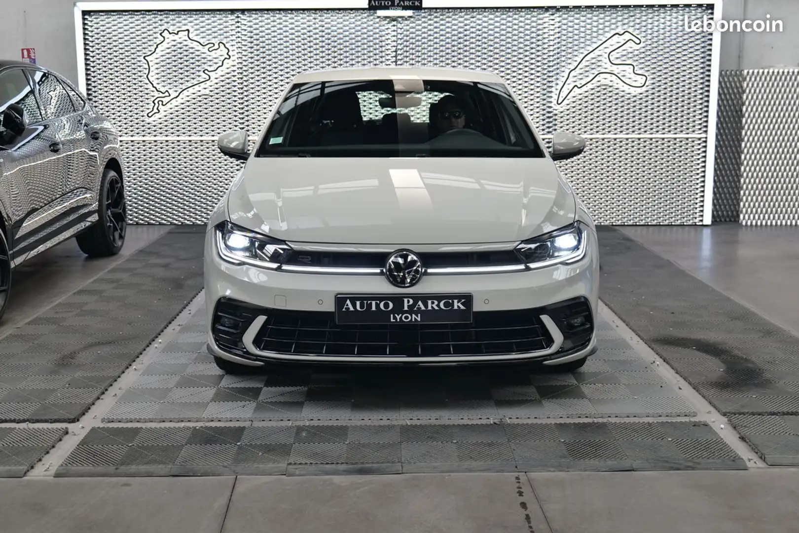 Volkswagen Polo 1.0 tsi 95 bvm5 r-line virtual cockpit camera de r Gris - 2