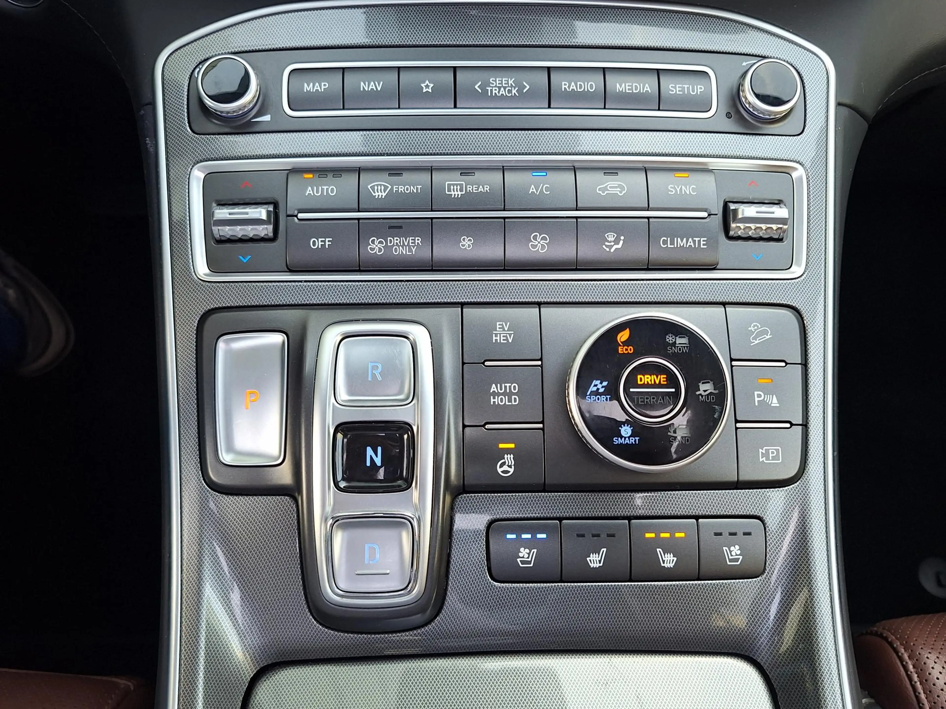 Hyundai SANTA FE 1.6 T-GDI PHEV Premium Sky | SOH: 96,8% | Panorama — photo 46