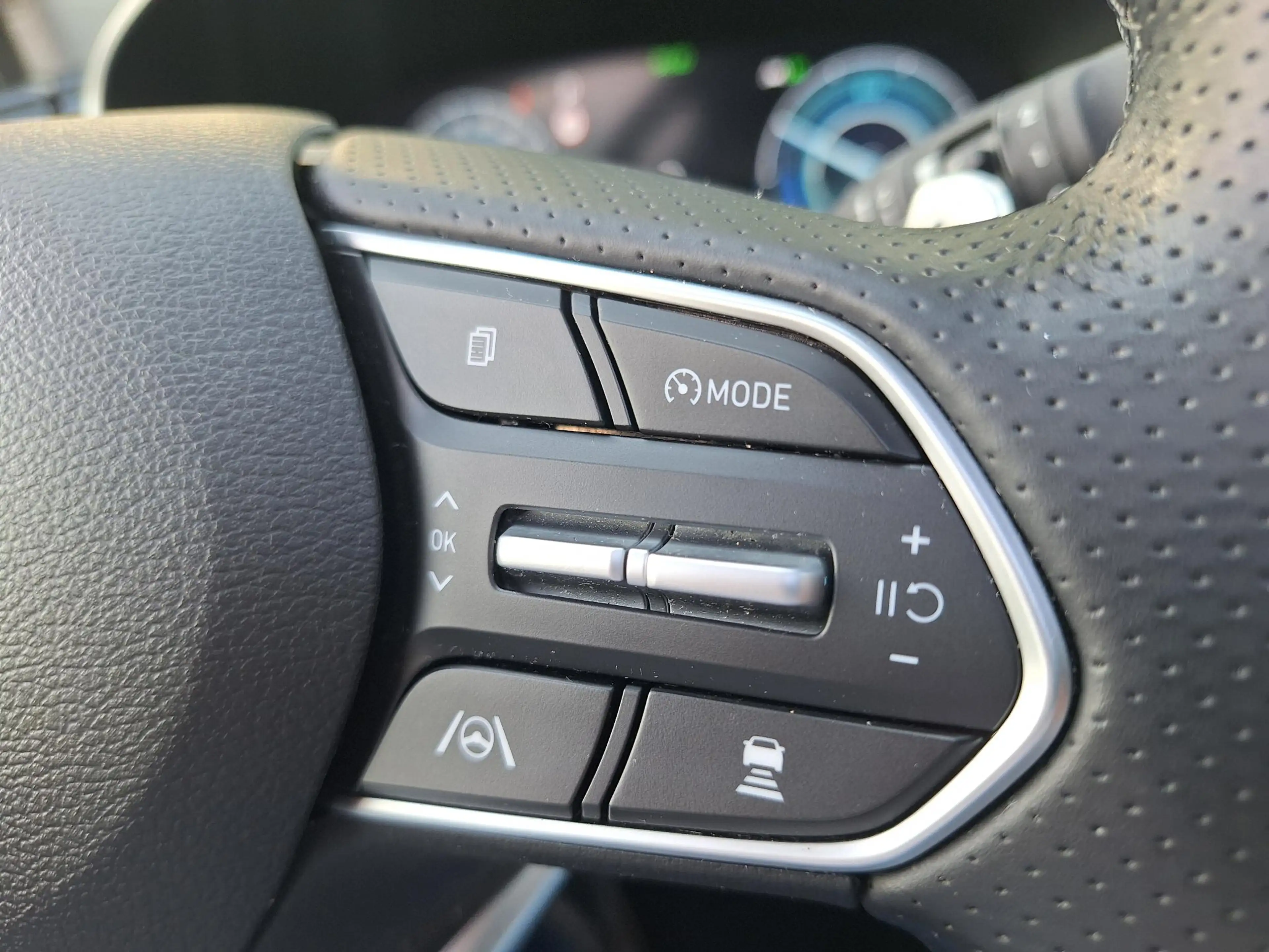 Hyundai SANTA FE 1.6 T-GDI PHEV Premium Sky | SOH: 96,8% | Panorama — photo 30